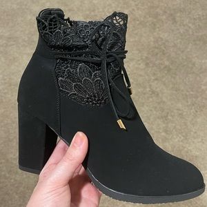 VENUS Black Booties with Lace Details. New/Never Worn Size 9